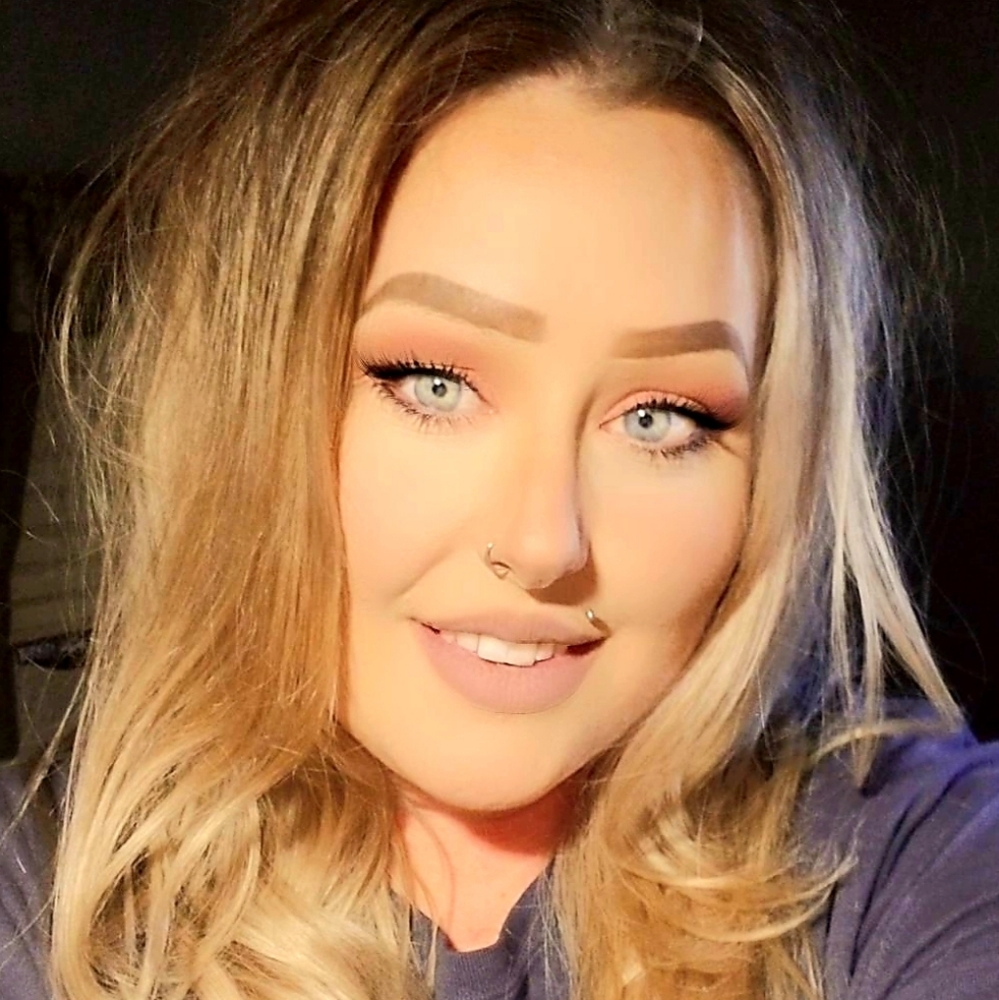 Meet your Posher, Renee